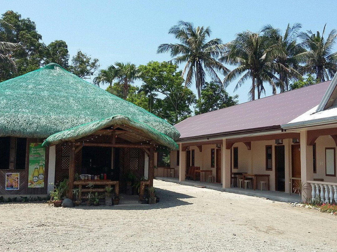 Milnards Lodge and Restaurant Pagudpud