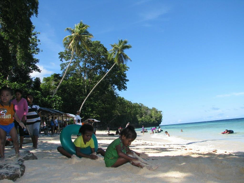 Bosnik Beach-Biak必去景点