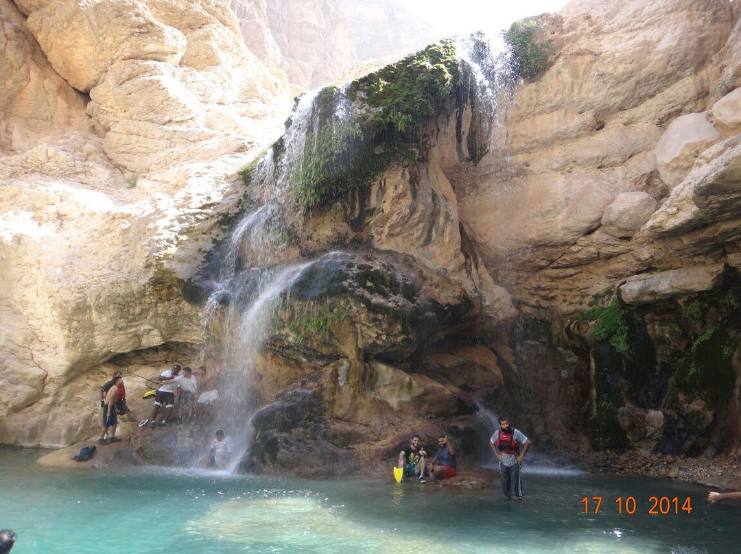 Wadi Al Arbeieen-Qurayyat必去景点