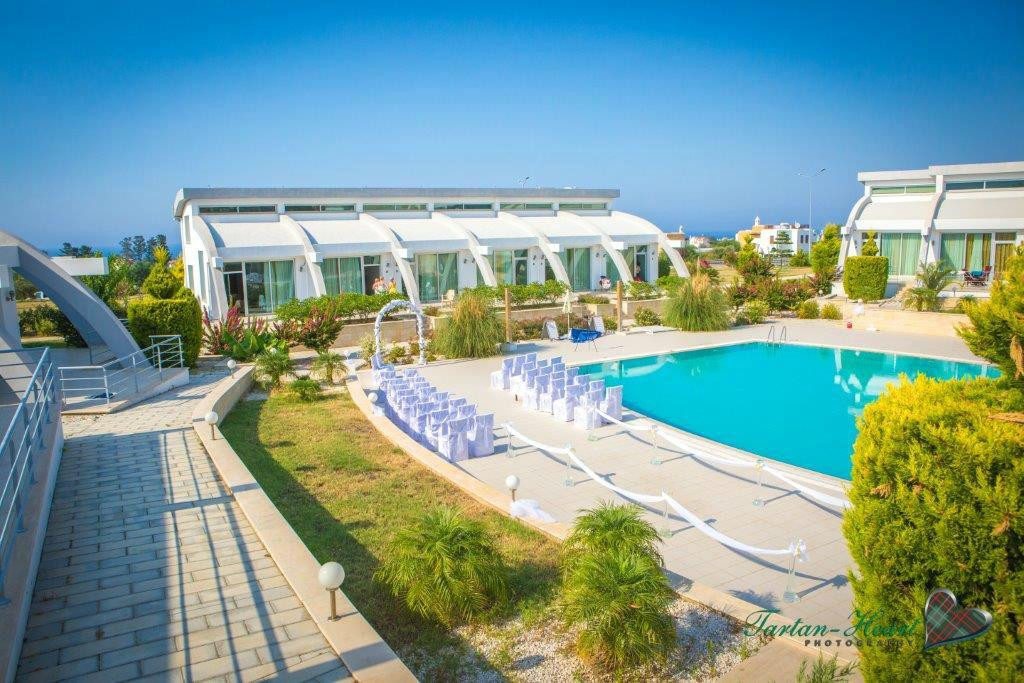 Fairmont Holiday Village