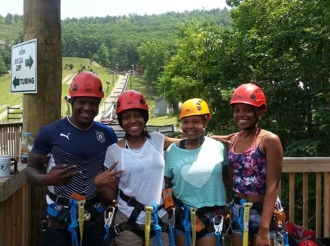 Massanutten Resort: Zip Line and Canopy Tours景点图片