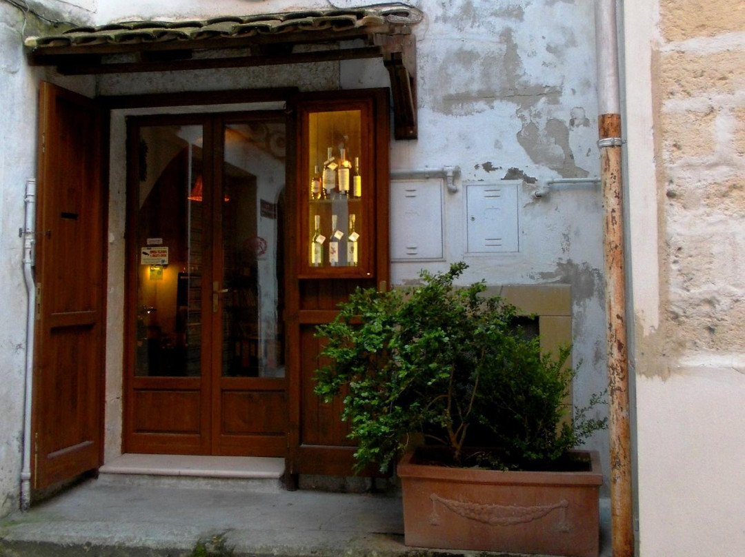 Amari & Rosoli-Gravina in Puglia必去景点