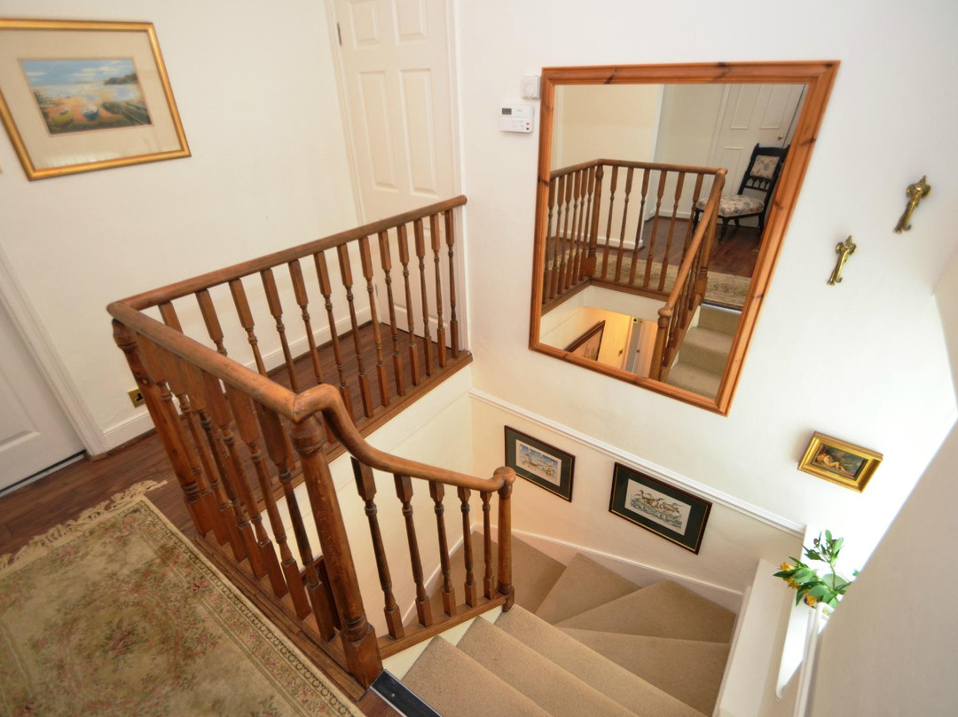 Southford House主图