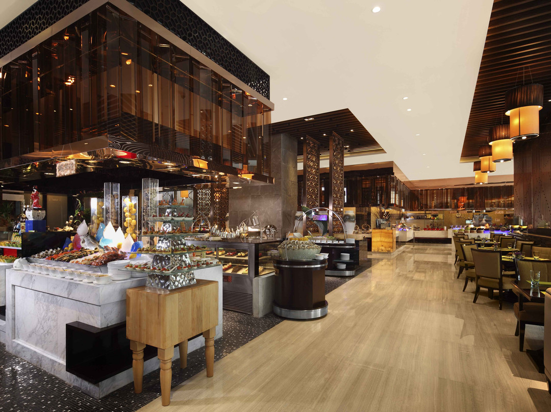 重庆万州富力希尔顿逸林酒店主图