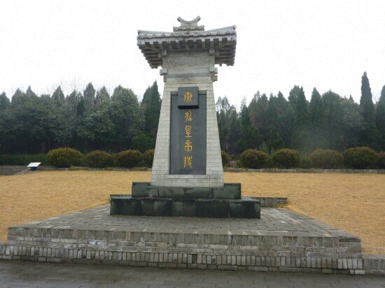 秦始皇陵-西安市必去景点