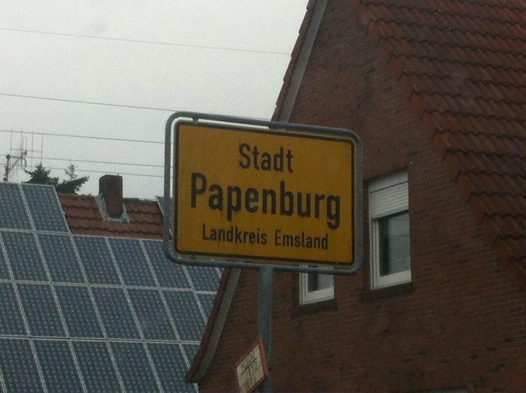 卢卡纳格拉芙酒店主图