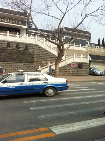 旅顺万忠墓-大连市必去景点