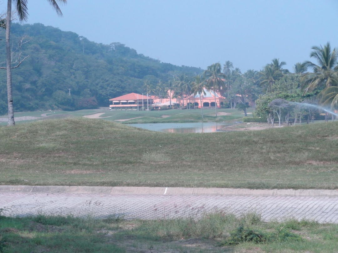 Isla Navidad Golf Course-曼萨尼约必去景点