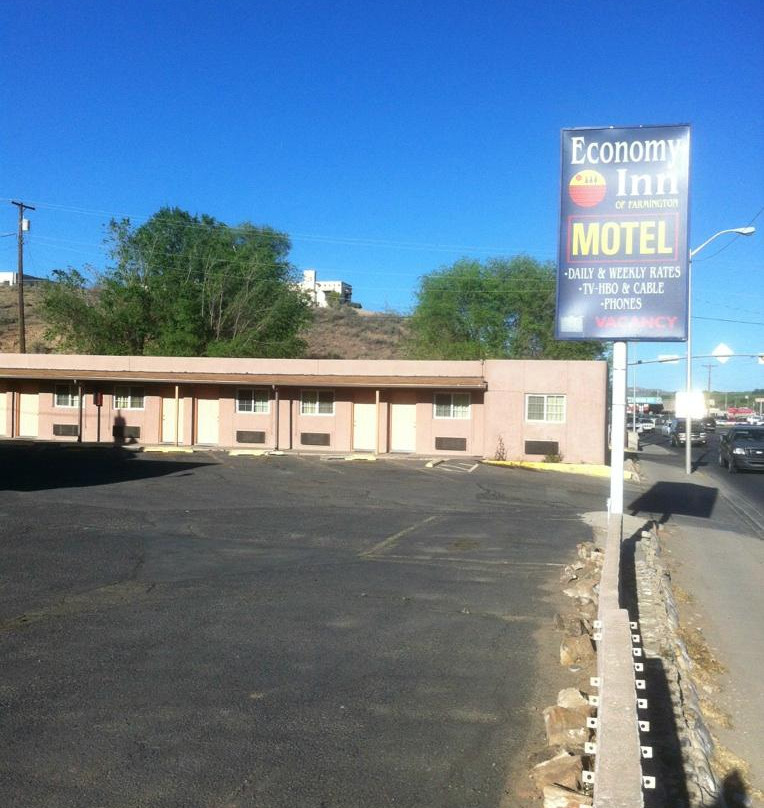 Economy Inn Farmington主图