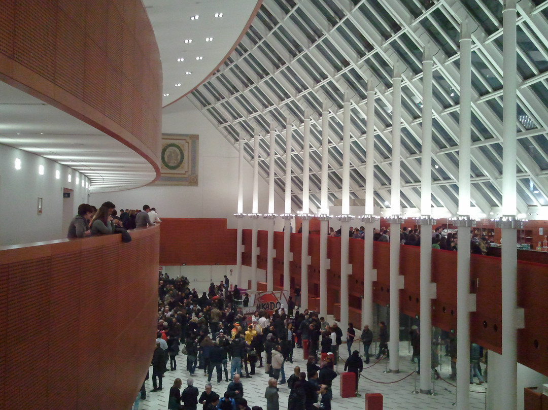 阿尔钦博第剧院-米兰必去景点