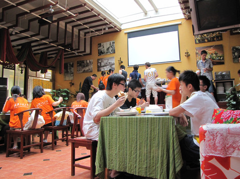 上海万里路青年酒店主图