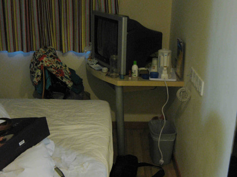 7天酒店(昆明南屏步行街中心店)主图