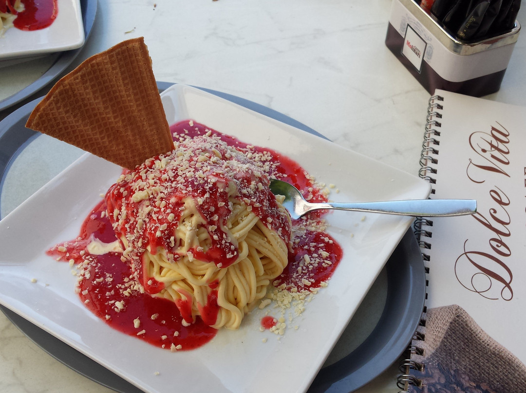Loerzweiler餐馆和美食-Eiscafe Dolce Vita
