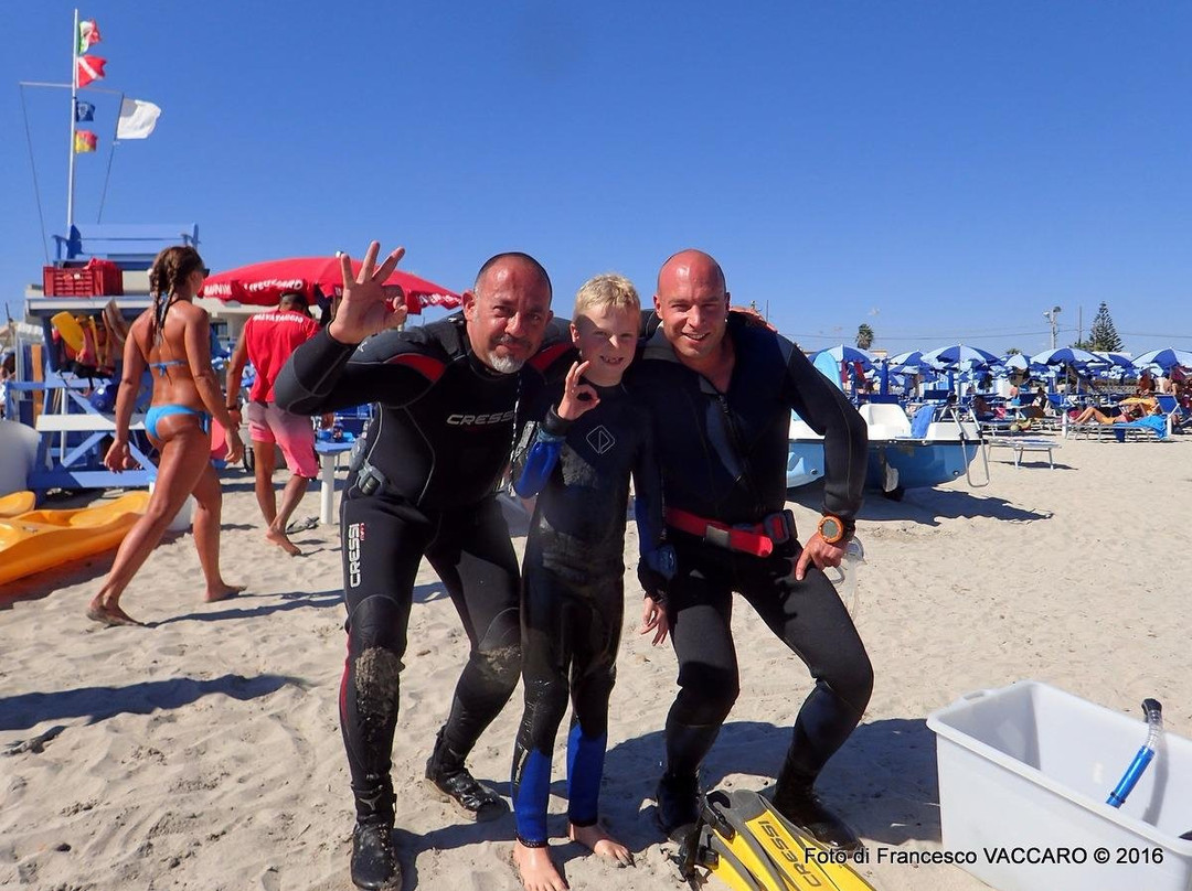 Dive Pros-马扎拉－德尔瓦洛必去景点