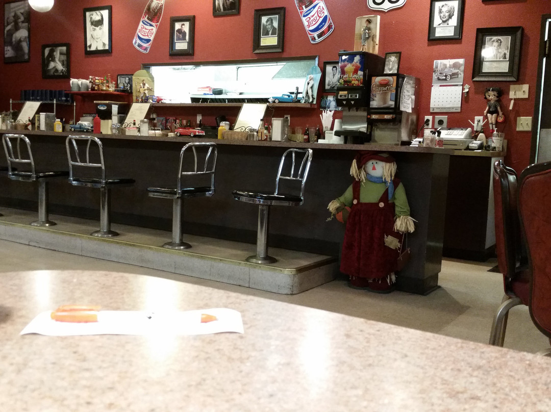 Naches餐馆和美食-The Drift Inn Restaurant