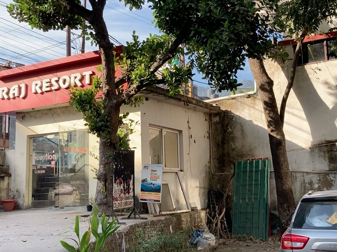 拉吉度假村主图