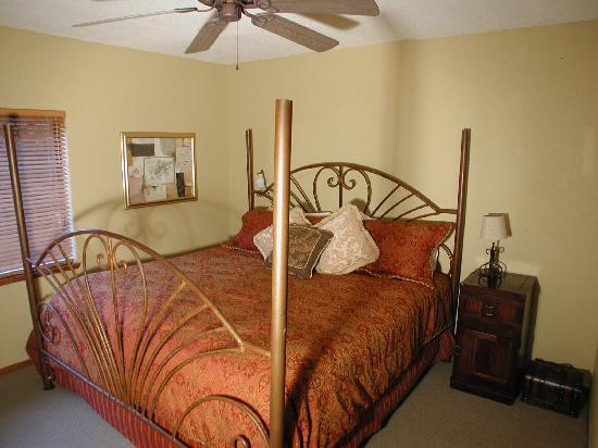 The Cottage At Perry Creek