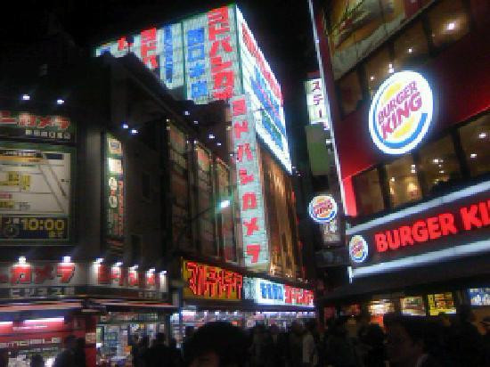 新宿西口照相机街-Nishishinjuku必去景点