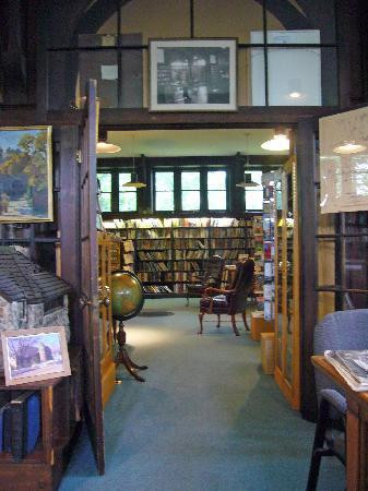 Ogunquit Memorial Library景点图片