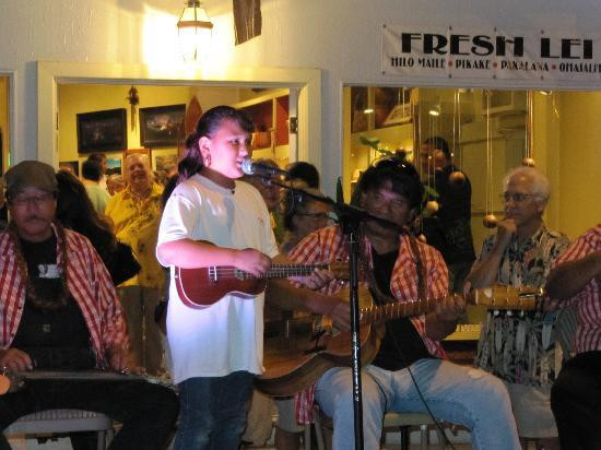 Wailuku First Friday-怀露库必去景点