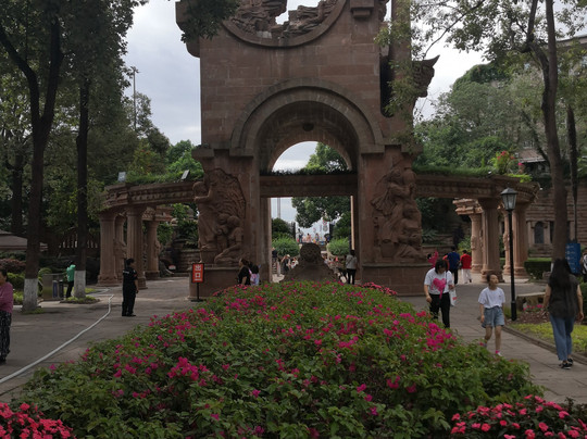 石刻艺术墙-德阳市必去景点