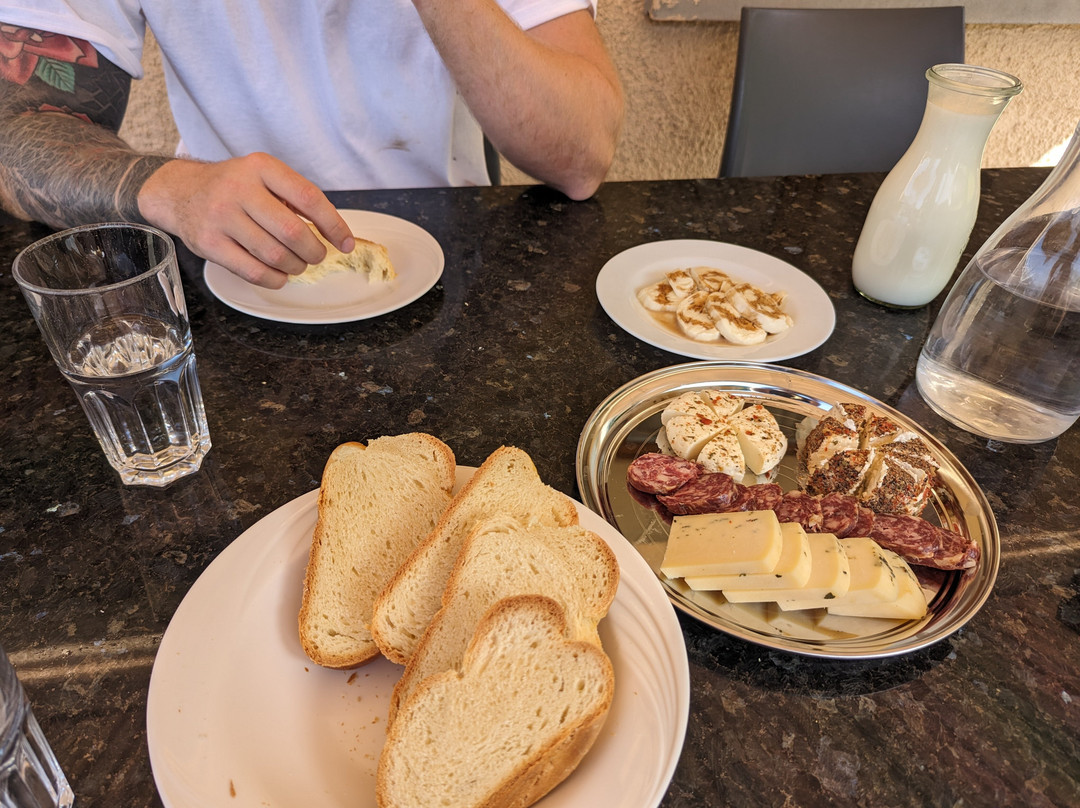 Hug & Mooh-Petit-Va必去景点