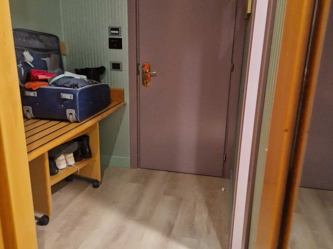 伯露贾公园酒店主图