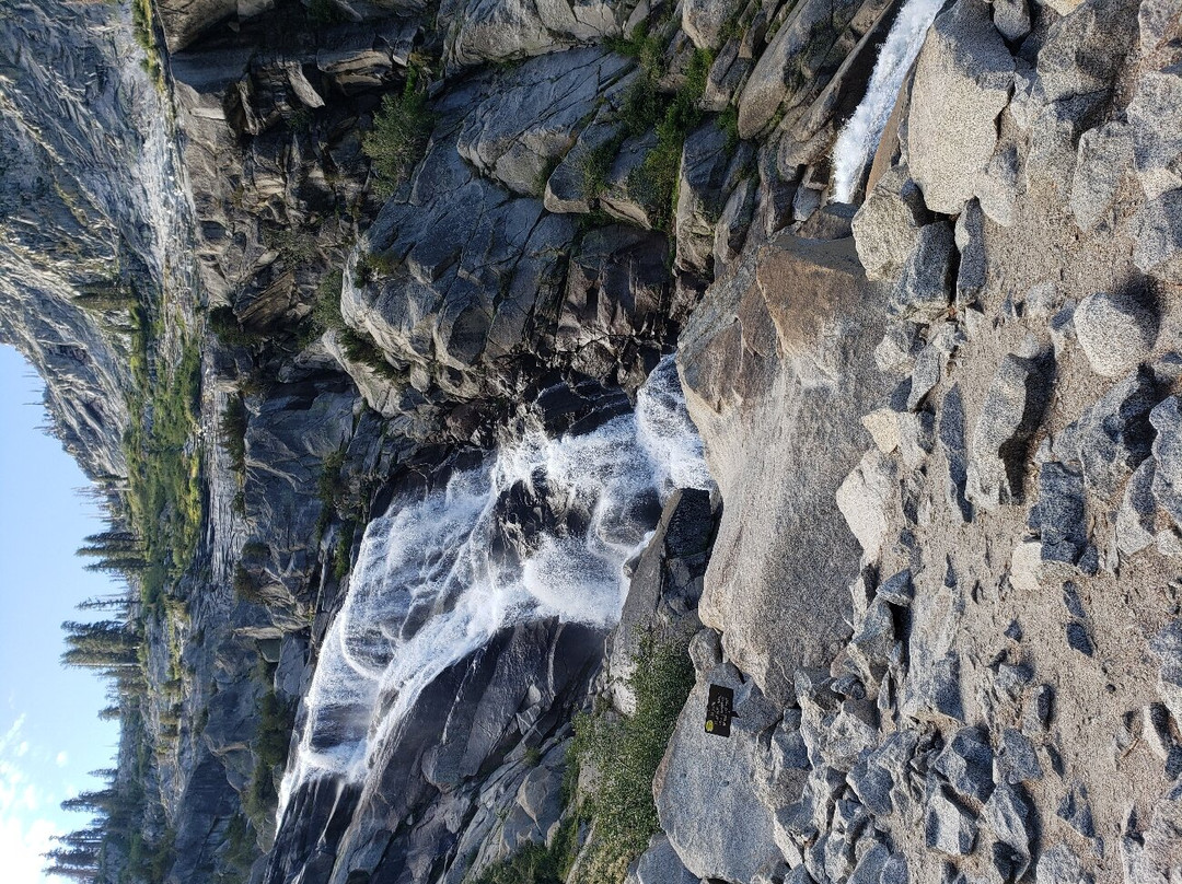 Tokopah Falls-Three Rivers必去景点