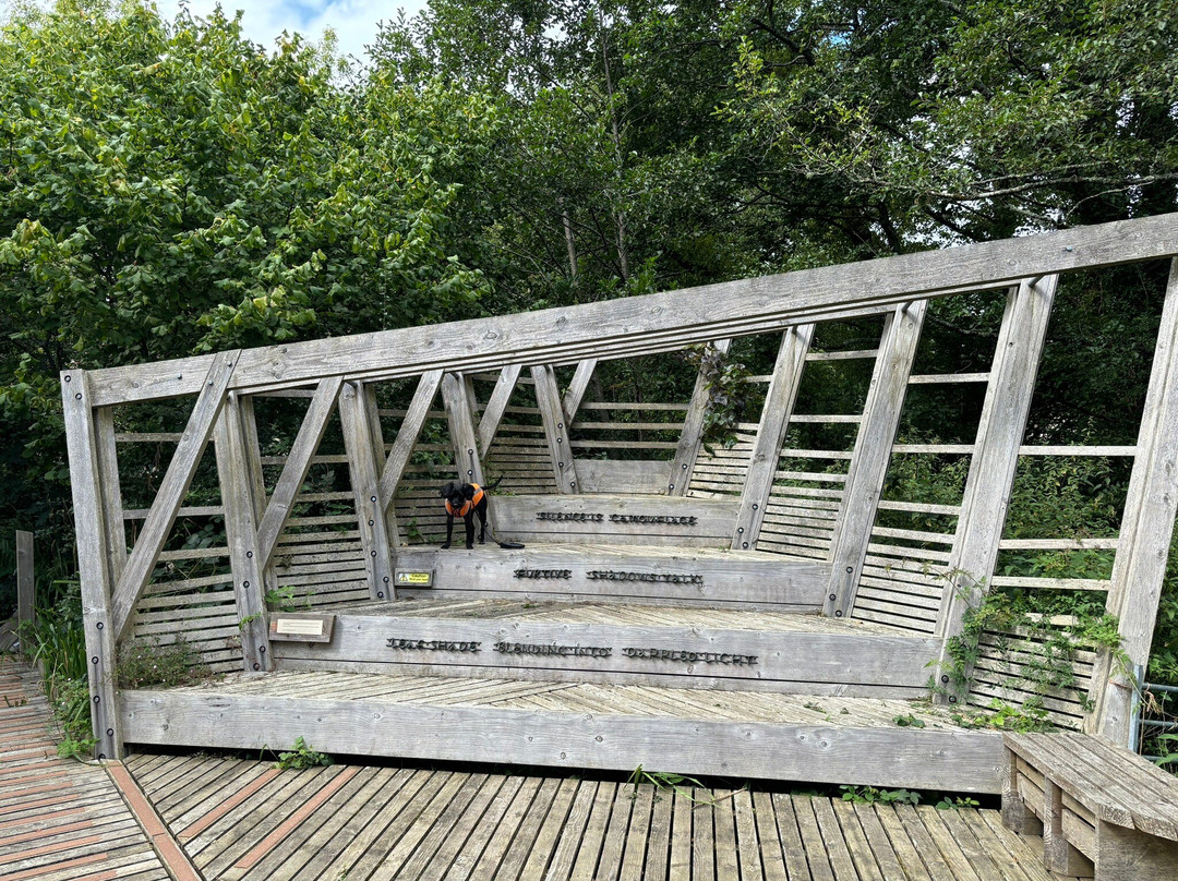 Kingcombe Visitor Centre景点图片