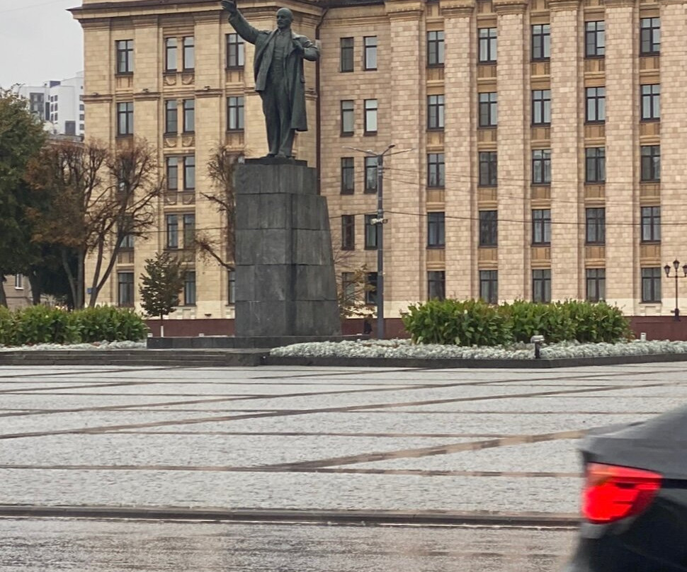 V.I. Lenina Monument景点图片