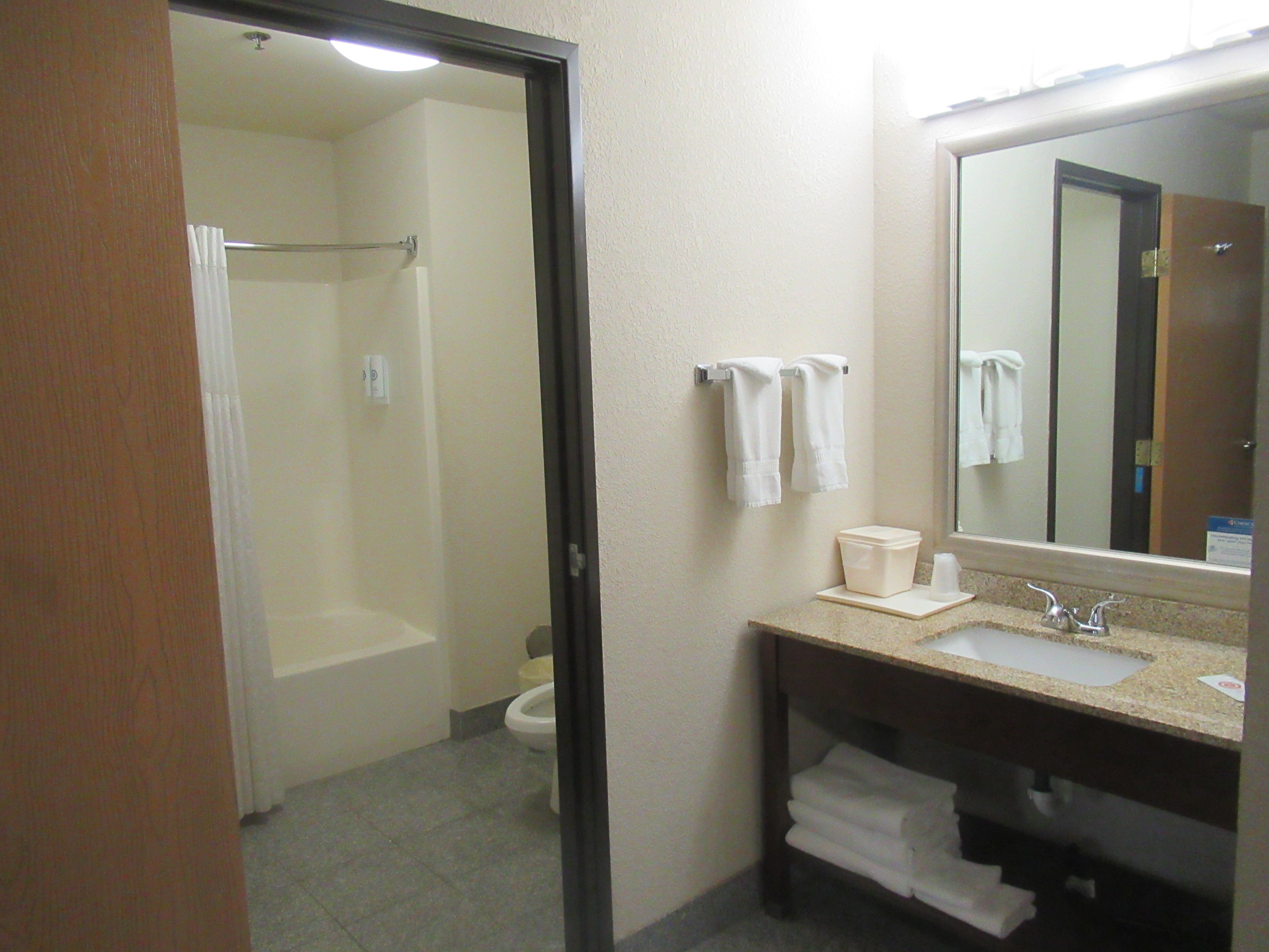 Comfort Inn-客卧