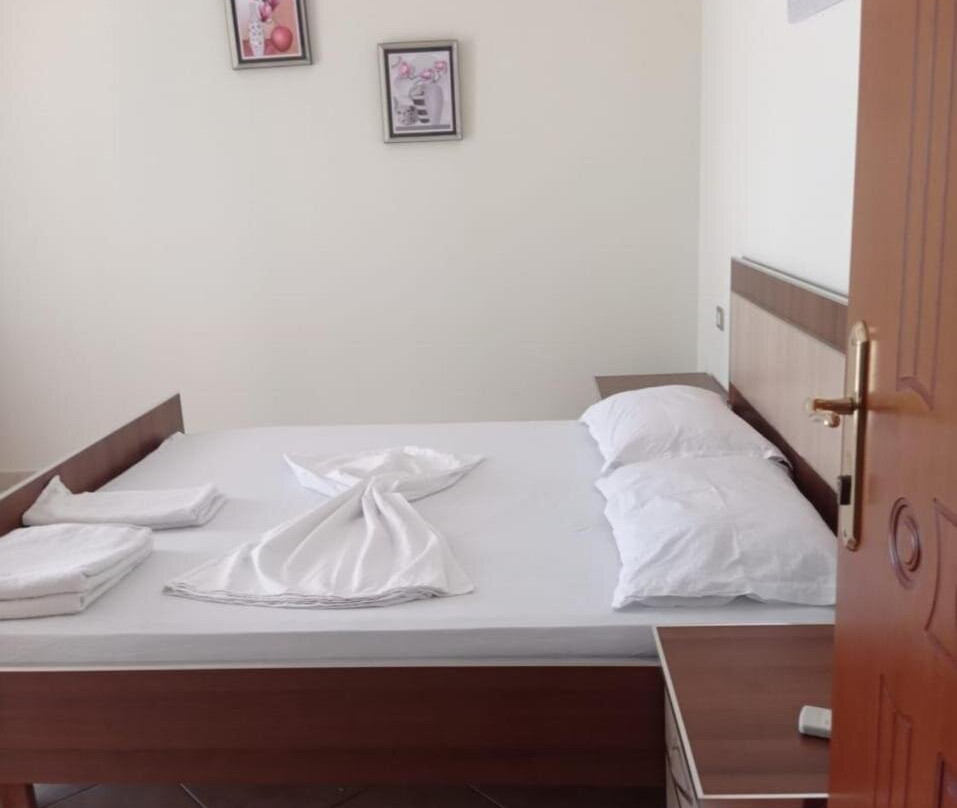 Guest House Fatos Biti主图