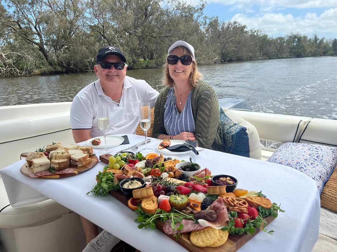 Luxury Boutique Boat Charters Mandurah景点图片