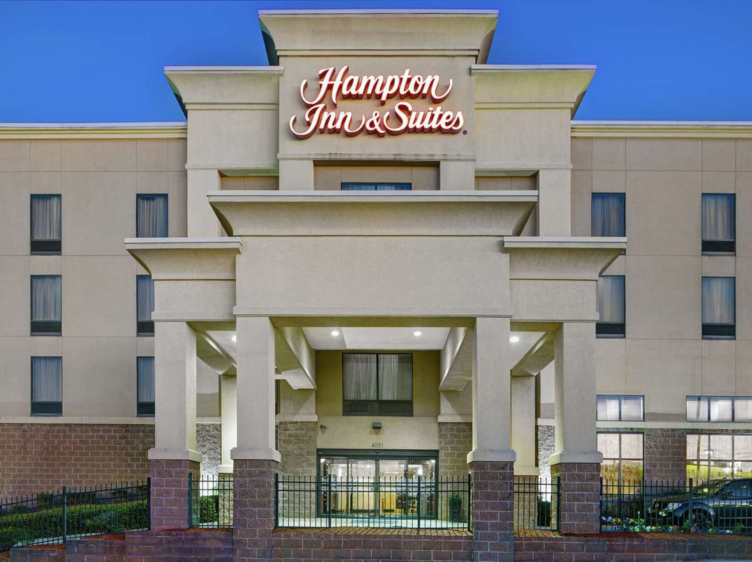 Hampton Inn & Suites Augusta West