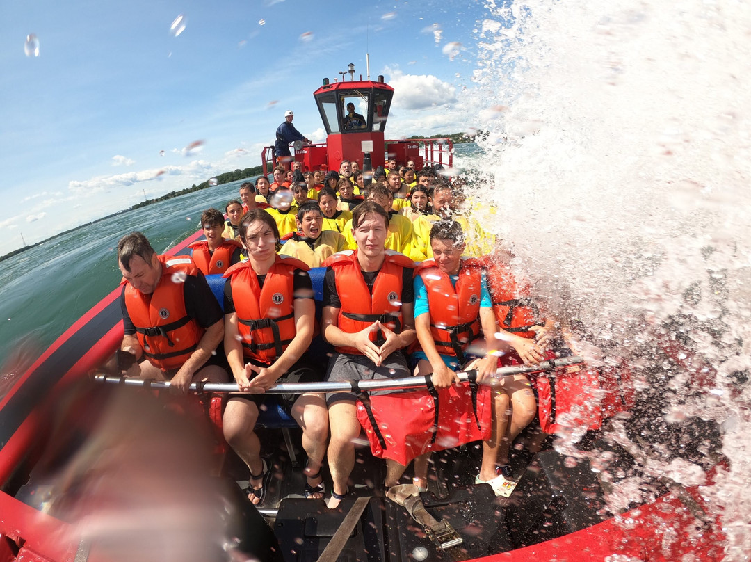 Saute-moutons Jet Boating-蒙特利尔必去景点