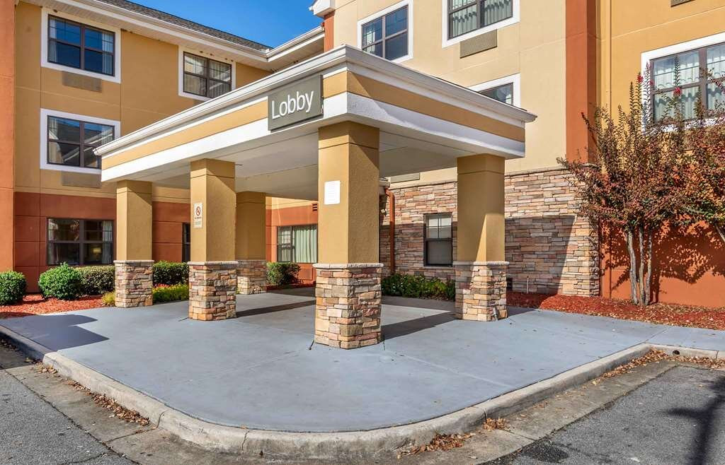 Smiths酒店住宿-Suburban Studios Columbus Bradley Park