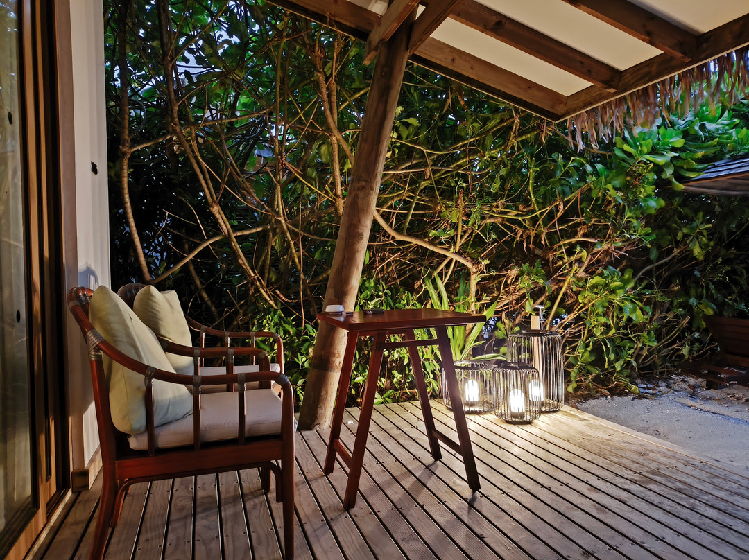 加雅礁湖-哈库拉岛酒店主图