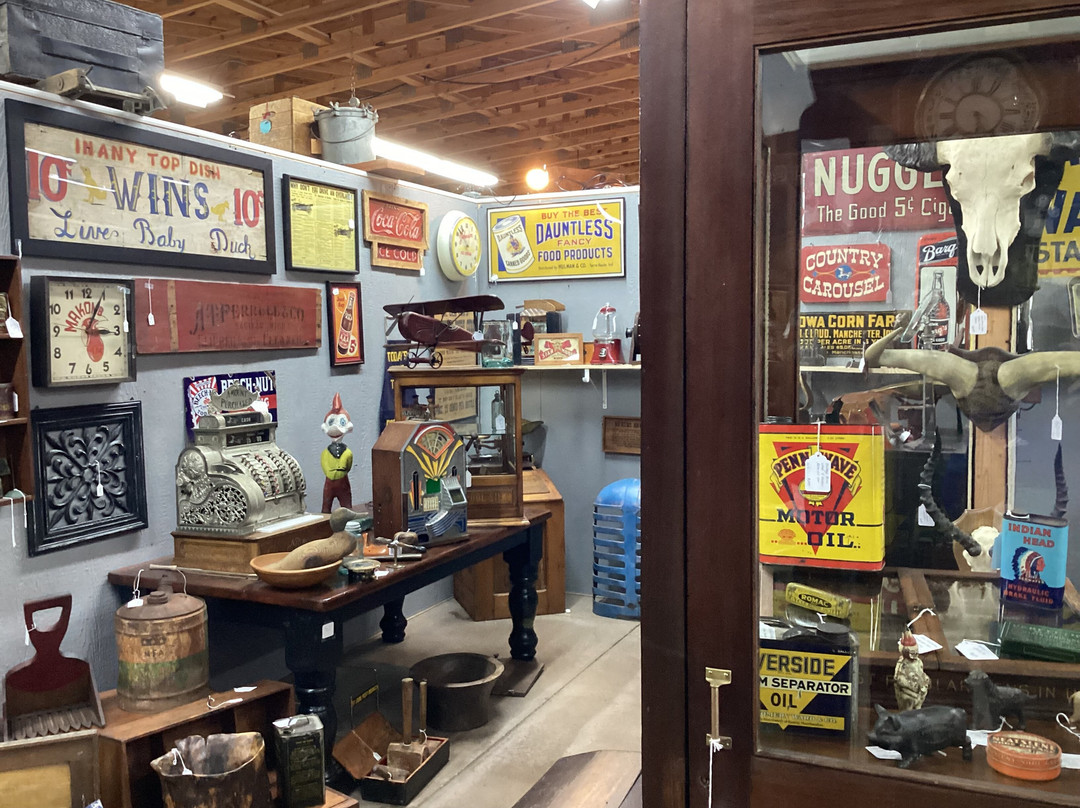 Keen Eye Antiques景点图片