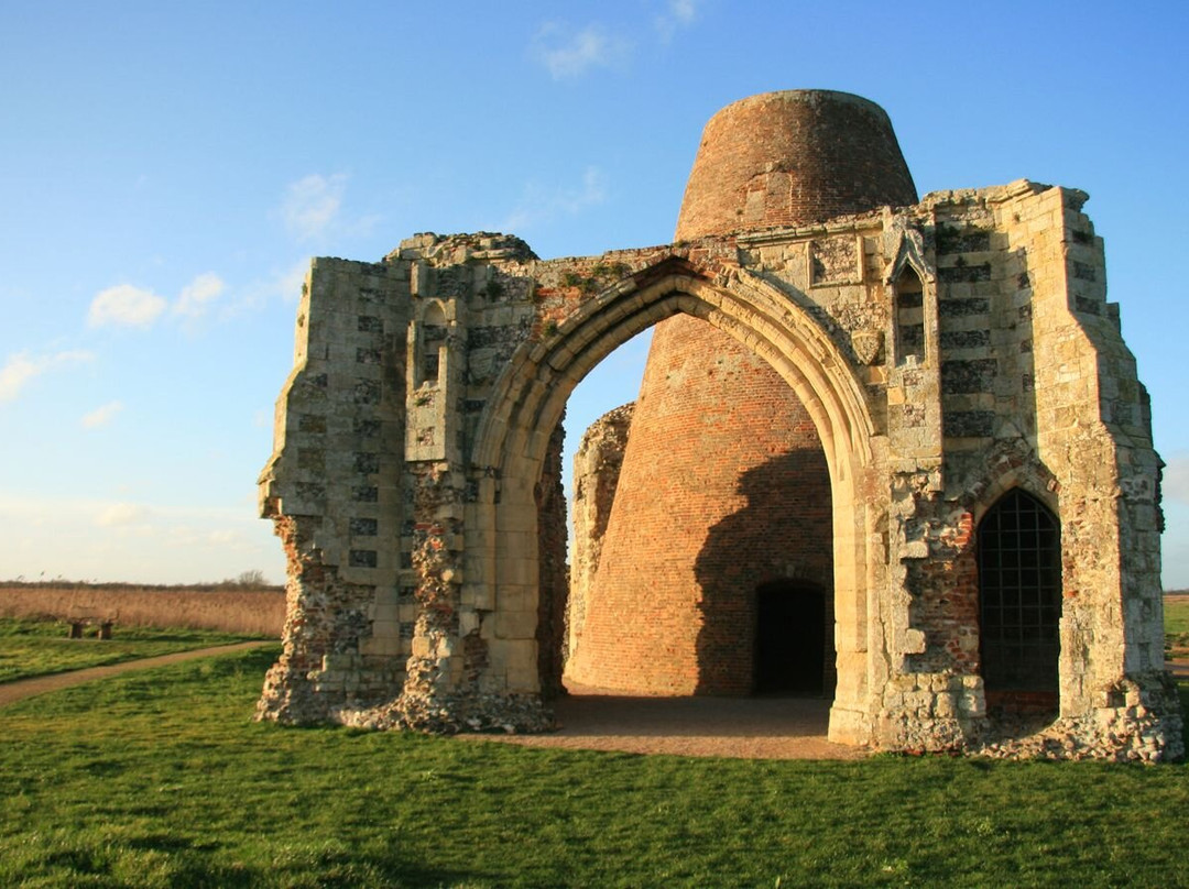 St Benet's Abbey景点图片