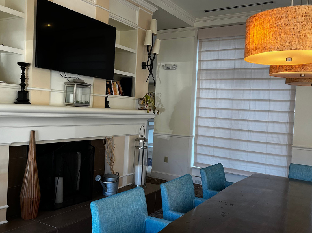 诺沃克希尔顿花园酒店主图