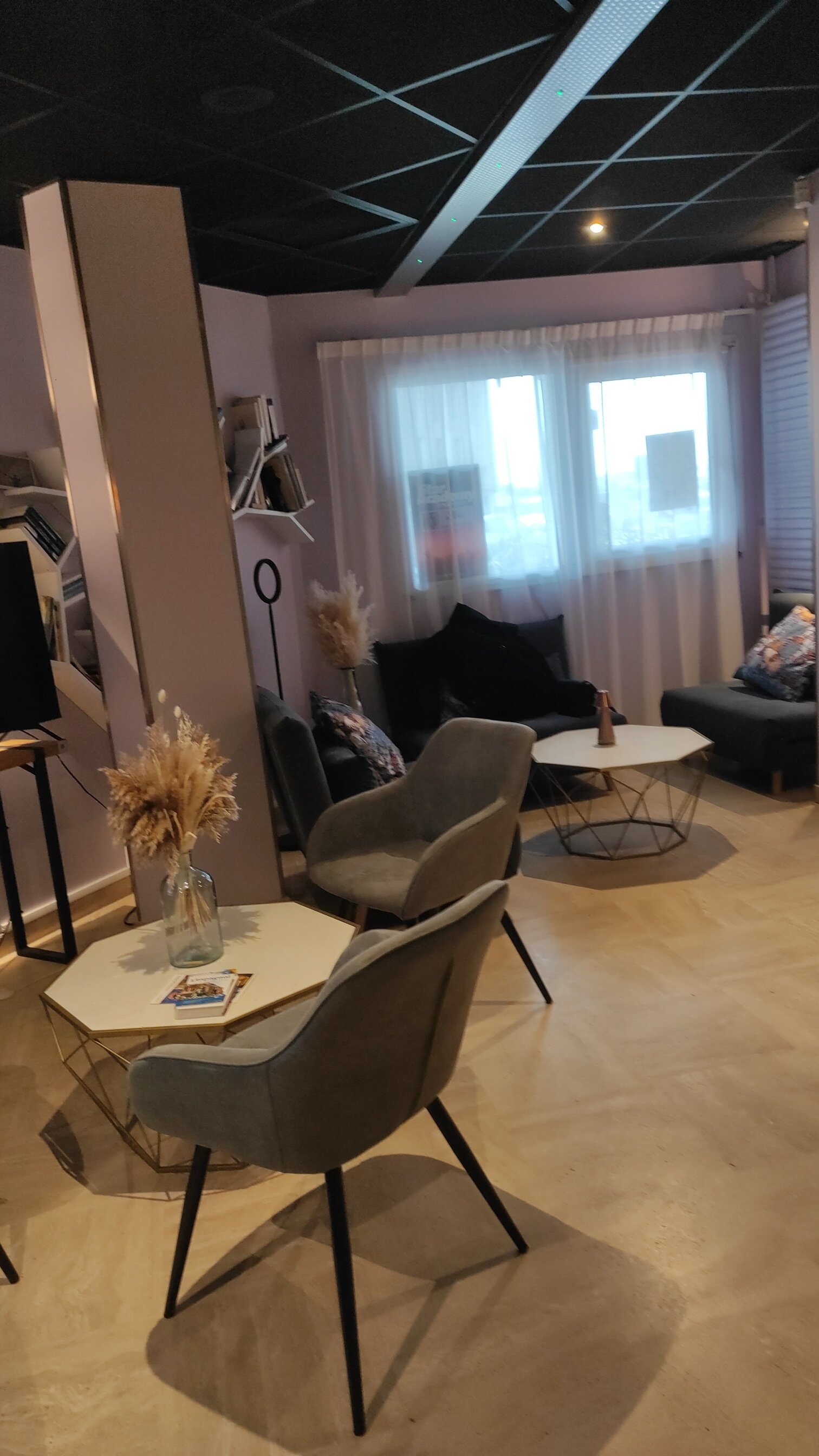 因特尔艾克里普斯里昂德西纳酒店-官方