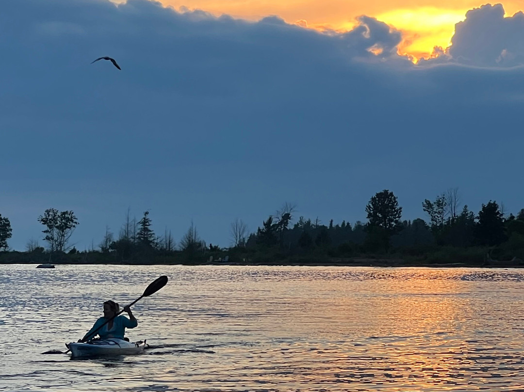 Kit Wat Motel & Marina主图