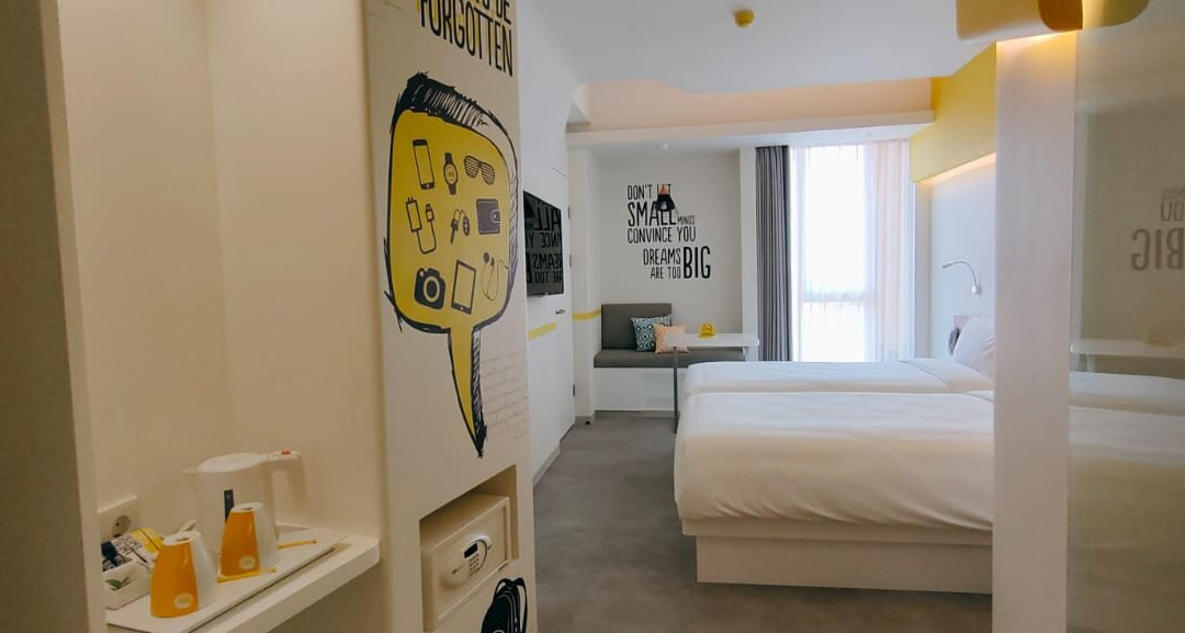 Yello Kuta Beachwalk Bali主图