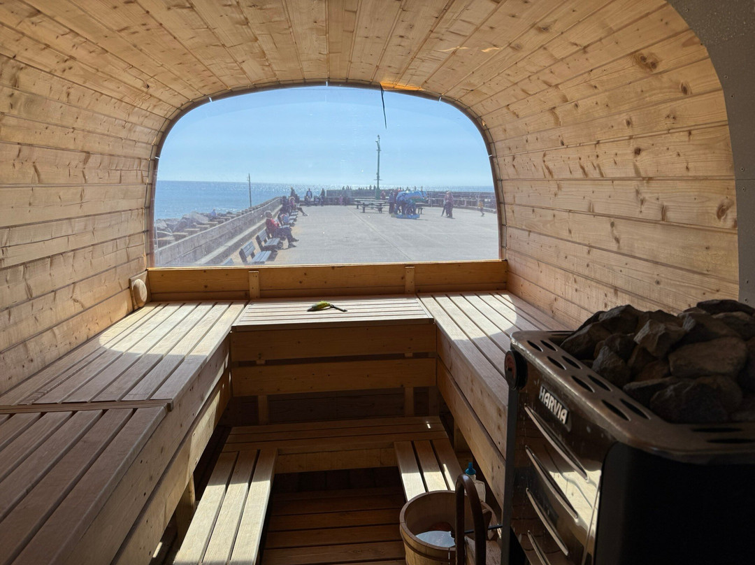 The Bayside Sauna-West Bay必去景点