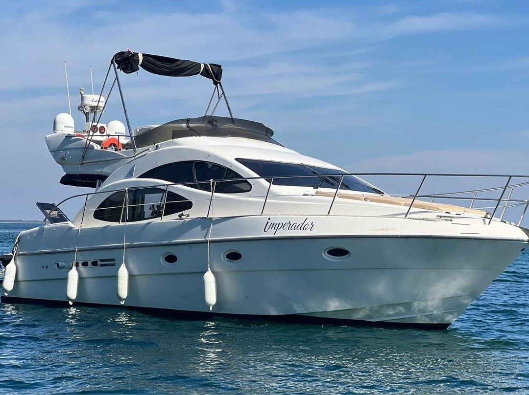 Venha conhecer os recantos da Arrábida! Com a IMPERADOR TOURS-塞新布拉必去景点