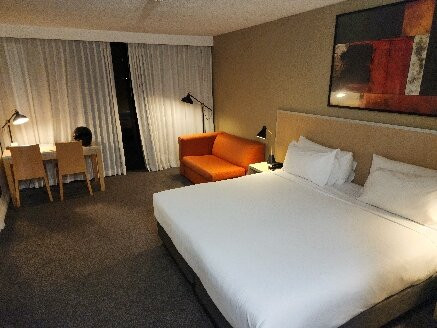 罗克汉普顿美居酒店主图