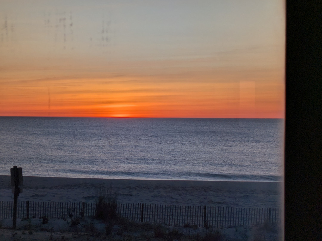 Surf Club Oceanfront Hotel & Beach House主图