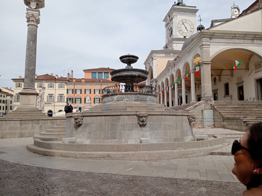 Fontana del Carrara-乌迪内必去景点