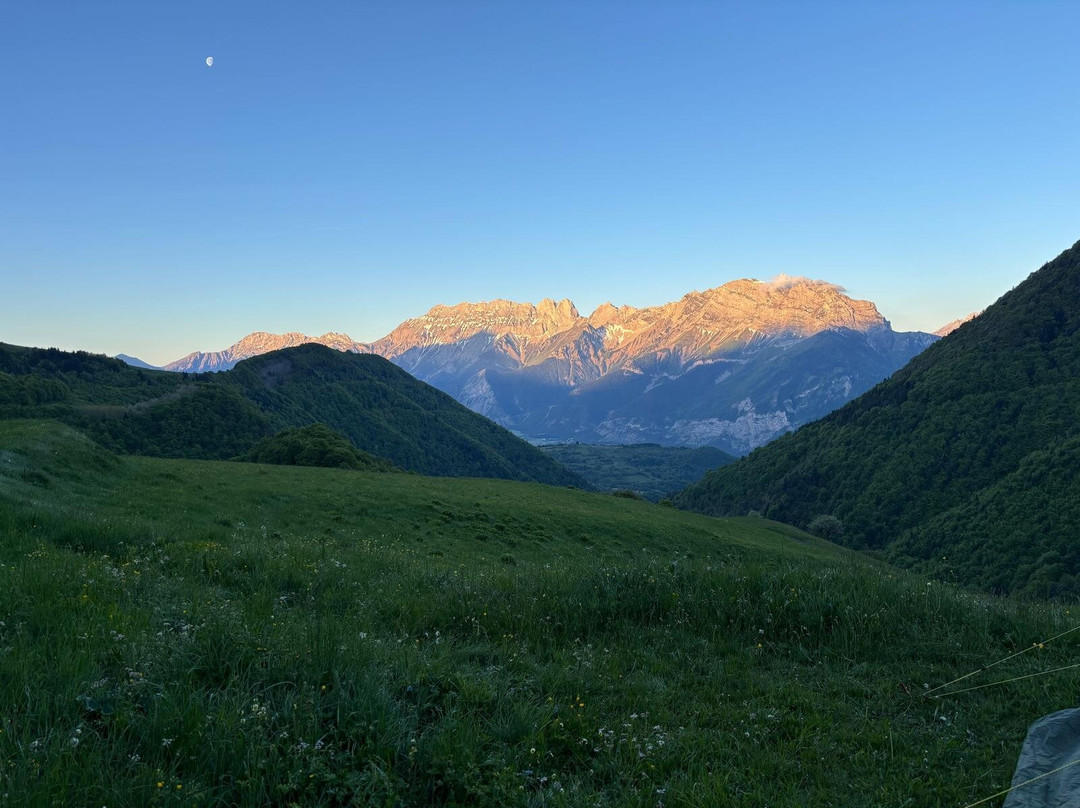 Altimood Rando & Raquette Alpes Du Sud-Saint-Firmin必去景点