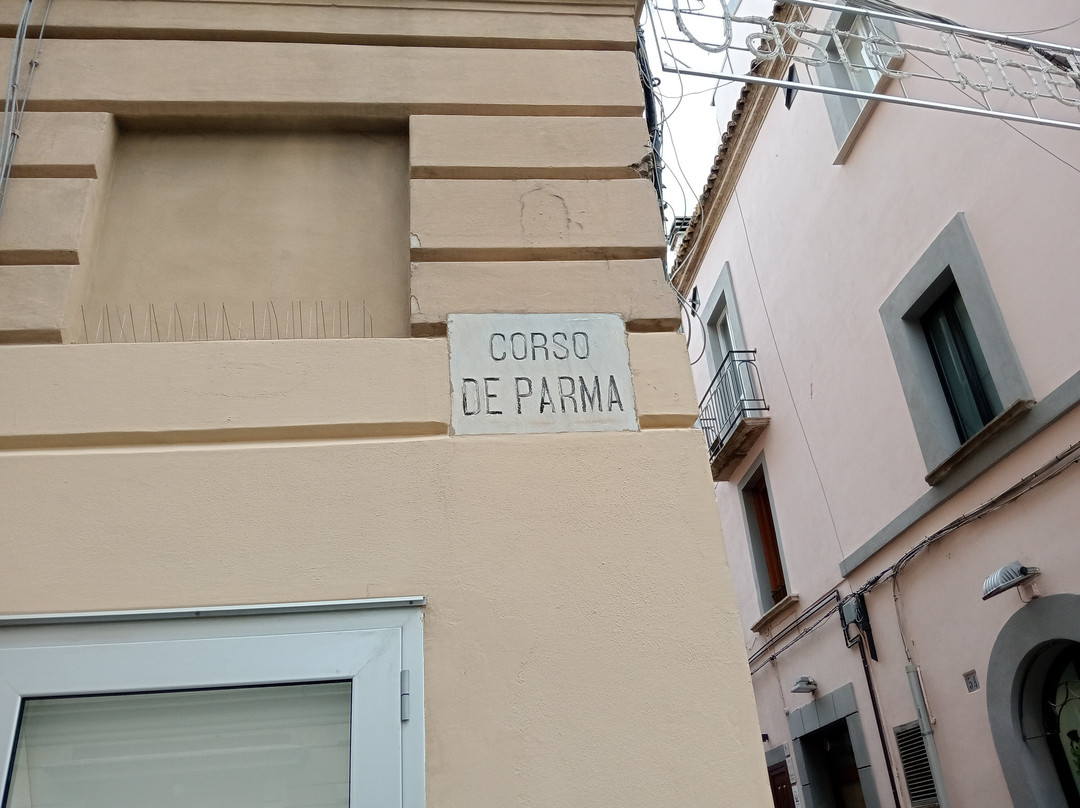 Corso de Parma-瓦斯托必去景点